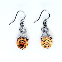 閃耀香檳色的北歐風情 Sussie手工瑞士鉆耳墜9278